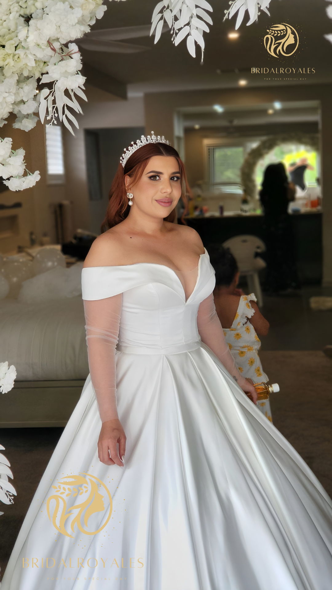 Katie Zirconia Bridal Crown – Gold Wedding Tiara for Bride | Luxury Crystal Bridal Headpiece | BridalRoyales™