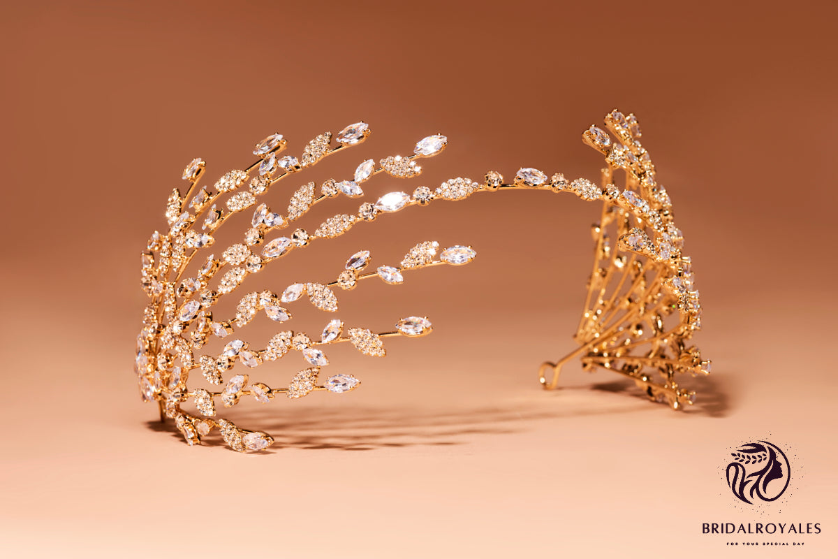 Leaf Motif Bridal Tiara Zircon Crystal Wedding Crown Nature Inspired Bridal Headpiece Elegant Leaf Design Tiara Luxury Zircon Bridal Crown